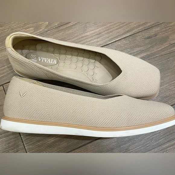 Vivaia Square-Toe All Day Standing flats (Mabel) in almond color - size 7 - Picture 3 of 5